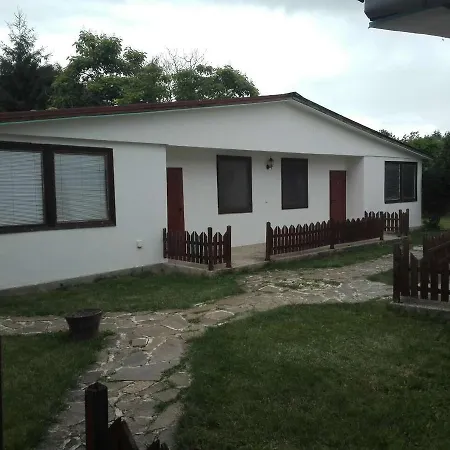 Guest house Ajax *