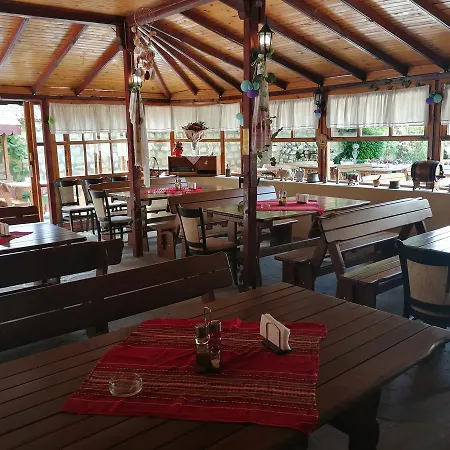 Guest house Ajax *