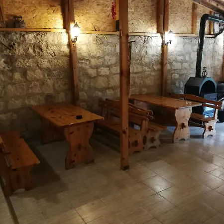 Ajax Guest house *